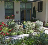Practically Lakeside B and B - Accommodation Fremantle