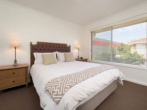 Relax On Regina - Accommodation Fremantle 21
