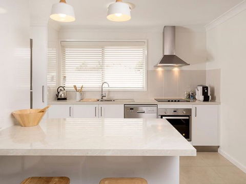 Relax On Regina - Accommodation Fremantle 23