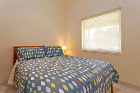 Relax On Regina - Accommodation Fremantle 32