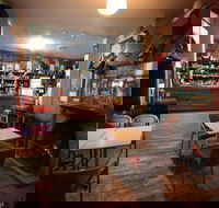 Victoria Hotel Moonan Flat - Accommodation Fremantle