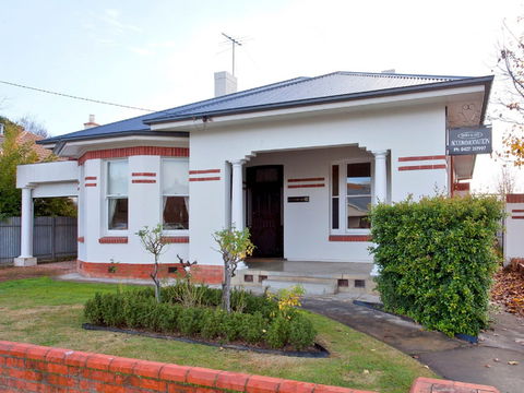 Elegance On Englehardt - Accommodation Fremantle 0