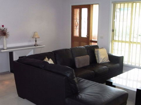 Relax On Regina - Accommodation Fremantle 62