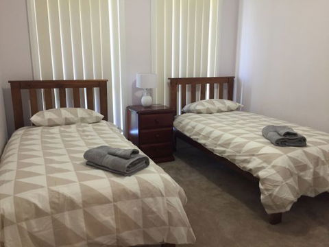 Relax On Regina - Accommodation Fremantle 64