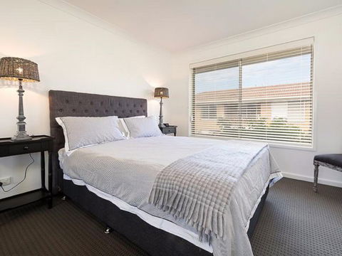 Relax On Regina - Accommodation Fremantle 12