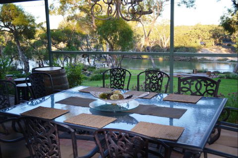 River Shack Rentals - Living The Dream - Accommodation Fremantle 59