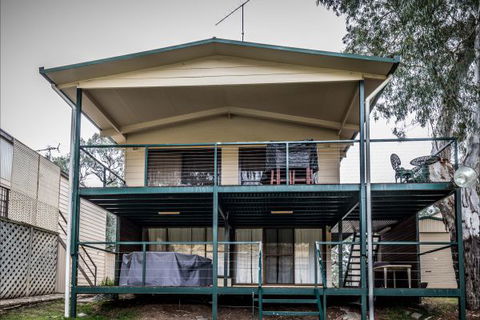 River Shack Rentals - Living The Dream - Accommodation Fremantle 2