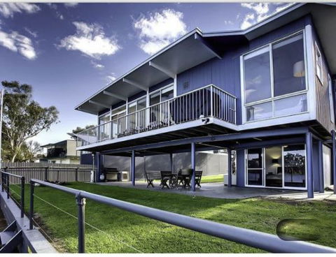 River Shack Rentals - Living The Dream - Accommodation Fremantle 96