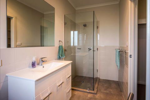 River Shack Rentals - Living The Dream - Accommodation Fremantle 92