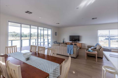 River Shack Rentals - Living The Dream - Accommodation Fremantle 112