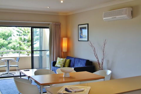 Pier Number 10 - Accommodation Fremantle 3