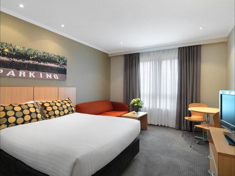 Travelodge Hotel Macquarie North Ryde Sydney - Accommodation Fremantle 0