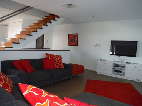 Relax At Tipara - Accommodation Fremantle 1
