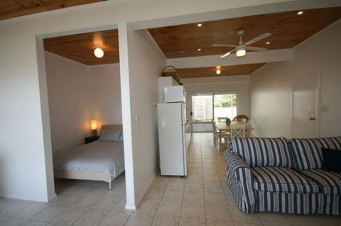 LJ Hooker Goolwa Holiday Rentals - 42 Underwood Avenue, Goolwa Beach - Accommodation Fremantle 7