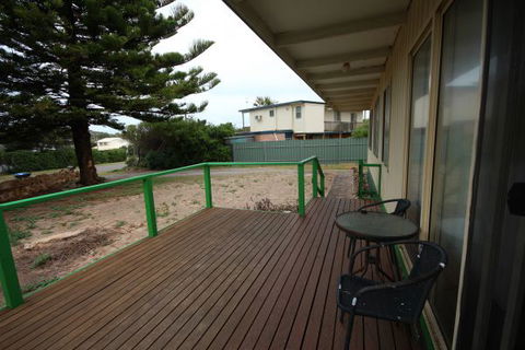 LJ Hooker Goolwa Holiday Rentals - 42 Underwood Avenue, Goolwa Beach - Accommodation Fremantle 15