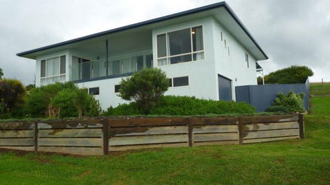 Somersea House - Accommodation Fremantle 0