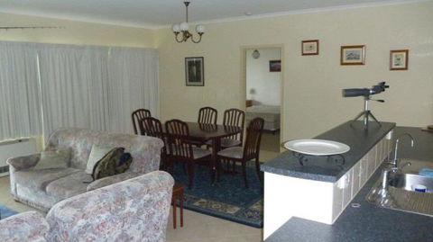 Somersea House - Accommodation Fremantle 2
