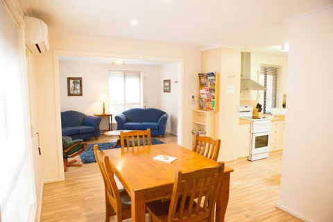 Unit 2 - Accommodation Fremantle 3