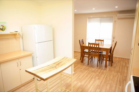 Unit 2 - Accommodation Fremantle 6