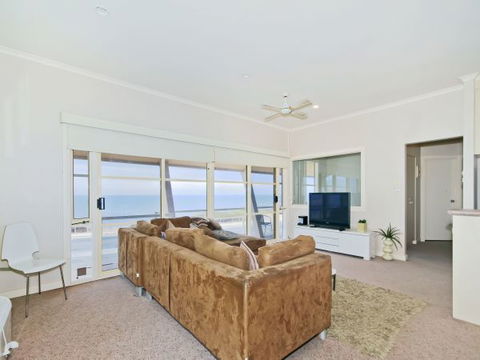 Century 21 SouthCoast: Salt - Accommodation Fremantle 2