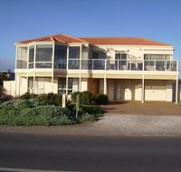 Century 21 SouthCoast Hayman - Accommodation Fremantle