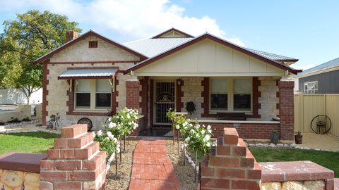 Two Cow Cottage Bed And Breakfast - Accommodation Fremantle 0