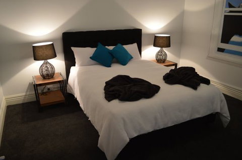 Two Cow Cottage Bed And Breakfast - Accommodation Fremantle 2