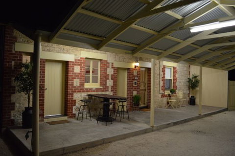 Two Cow Cottage Bed And Breakfast - Accommodation Fremantle 3