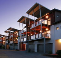 Quarterdecks Harbour Retreat - Accommodation Fremantle