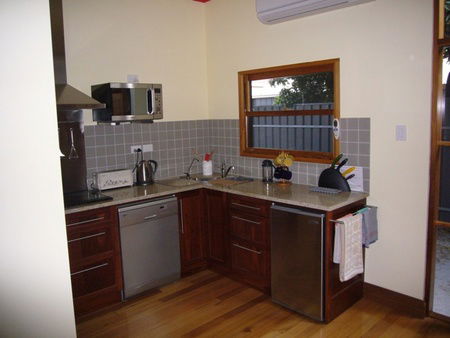 Rectory Cottage - Accommodation Fremantle 2
