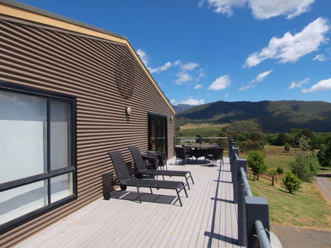 Mad On The Buckland - Accommodation Fremantle 1