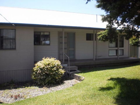 Anchors Aweigh - Accommodation Fremantle 4