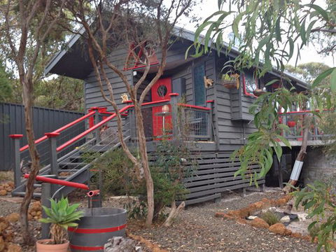 Serenity Cottage - Accommodation Fremantle 0