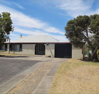 Carthew Street Holiday Home - Accommodation Fremantle