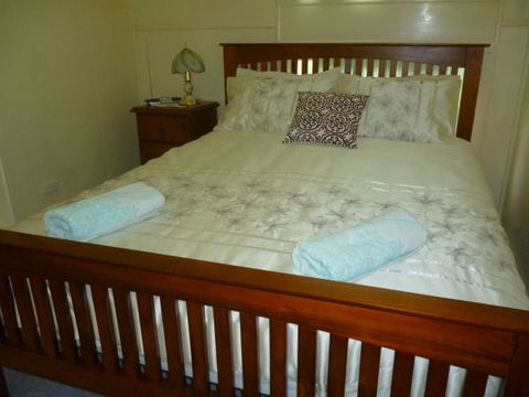 Christmas Creek Cafe` And Cabins - Accommodation Fremantle 3