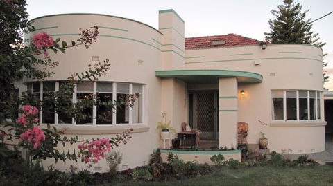 B&B Wodonga - Art Deco Accommodation - Accommodation Fremantle 0