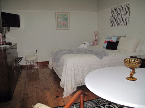 B&B Wodonga - Art Deco Accommodation - Accommodation Fremantle 2