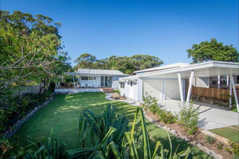 Back Beach Bungalow - Accommodation Fremantle 0