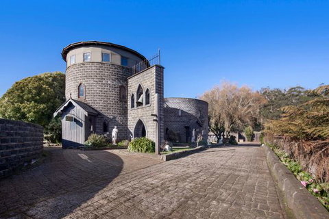 Castle Suites - Kryal Castle - Accommodation Fremantle 8