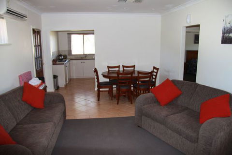 Coranda Lodge B And B - Accommodation Fremantle 6