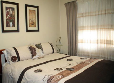 Explorers - Accommodation Fremantle 1