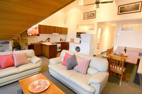 Falls Creek Country Club - Accommodation Fremantle 3