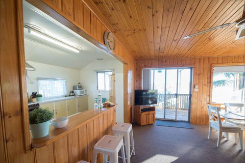 Mundic Waterfront Cottages - Accommodation Fremantle 4