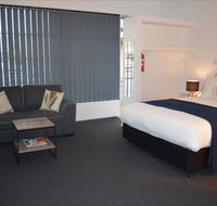 Penguin Seaside Motel - Accommodation Fremantle