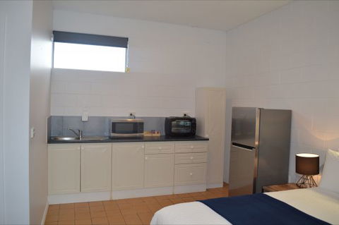 Penguin Seaside Motel - Accommodation Fremantle 2
