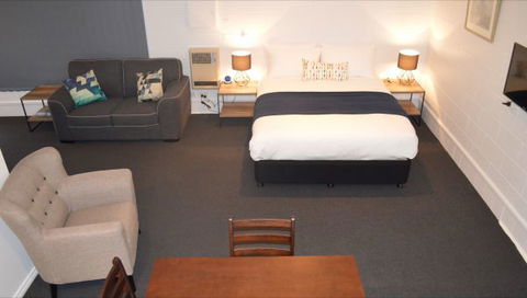 Penguin Seaside Motel - Accommodation Fremantle 3