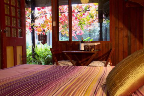 Red Poles Bed And Breakfast - Accommodation Fremantle 1