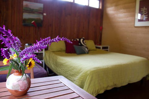 Red Poles Bed And Breakfast - Accommodation Fremantle 2