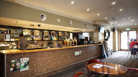 Royal Hotel Ryde - Accommodation Fremantle 2