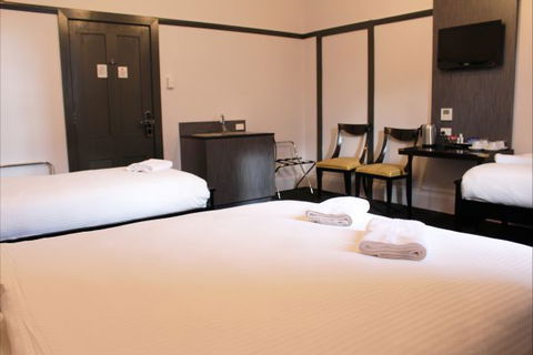 Royal Hotel Ryde - Accommodation Fremantle 3